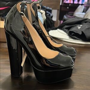 Stylish Black Platform Heels